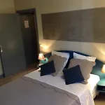 Hotel La Nouvelle Passerelle Décines-Charpieu