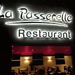 Hotel La Nouvelle Passerelle 2*