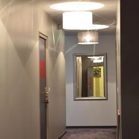 La Nouvelle Passerelle ホテル 2*
