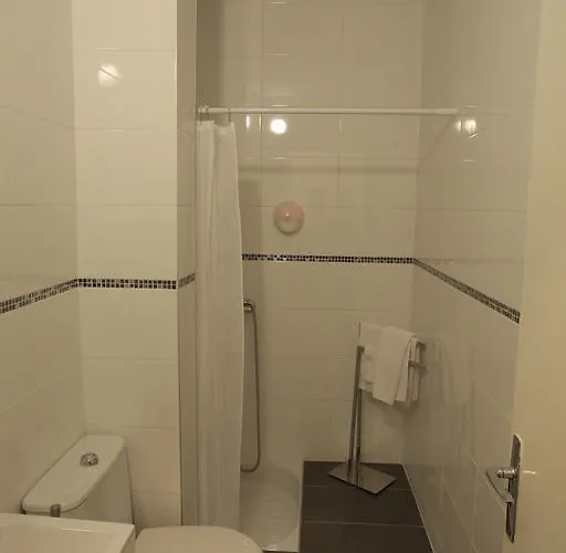 Hotell La Nouvelle Passerelle 2*