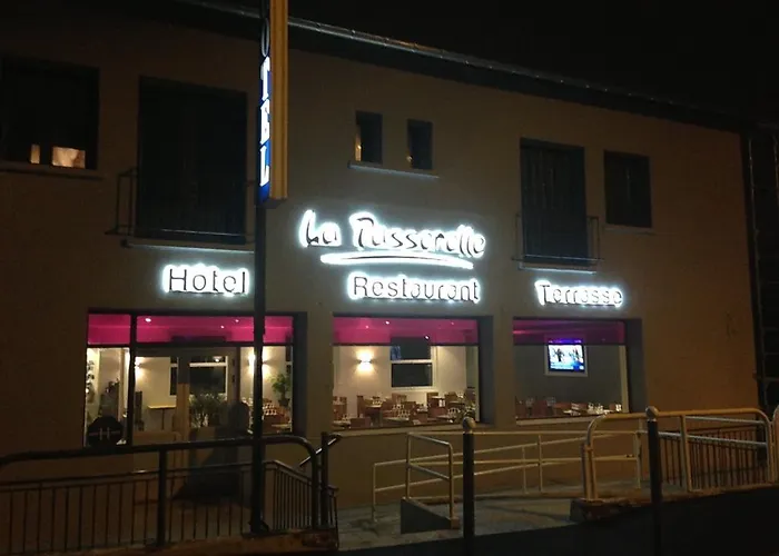 Hotell La Nouvelle Passerelle Décines-Charpieu