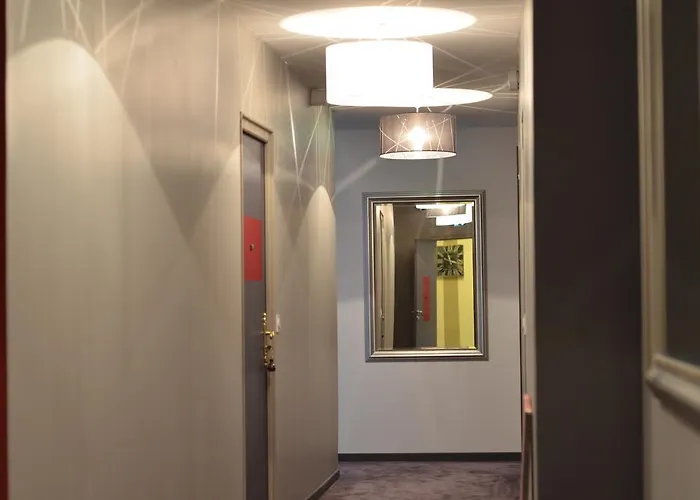 La Nouvelle Passerelle Hotell 2*