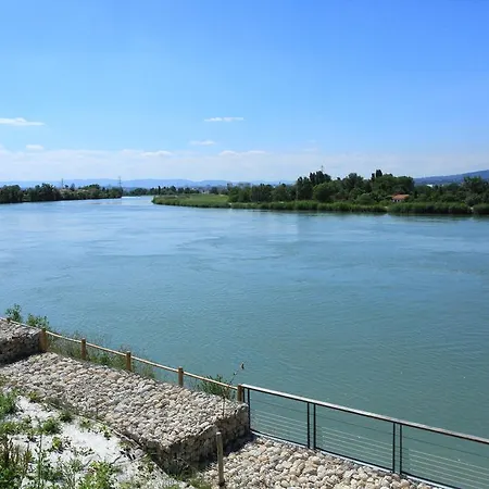 ホテル La Nouvelle Passerelle